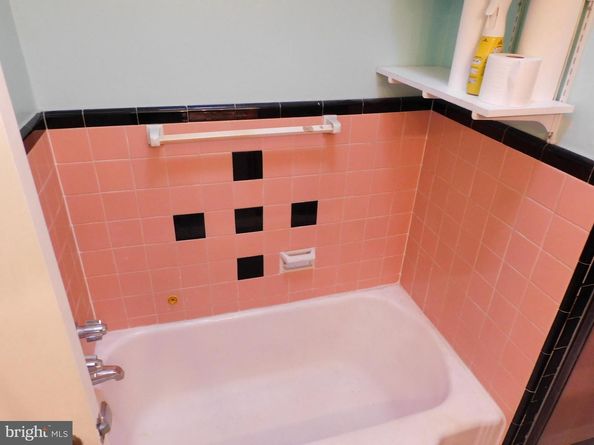 6348 Crafton Street, Philadelphia PA 19149