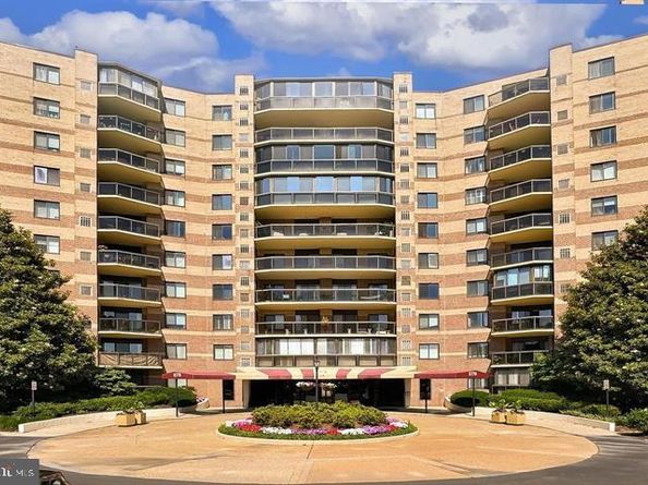 8370 Greensboro Drive 916, Mclean VA 22102