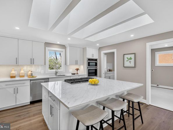 6306 Columbia Pike, Falls Church VA 22041