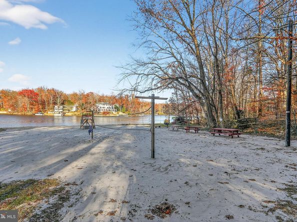 6306 Columbia Pike, Falls Church VA 22041