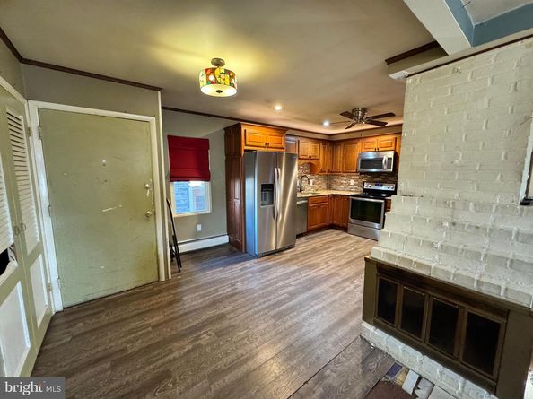 31 Swan Lane, Levittown PA 19055