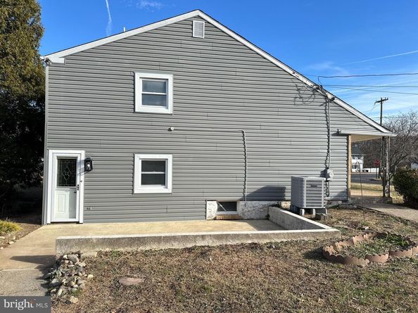 114 Nursery Avenue, Levittown PA 19057