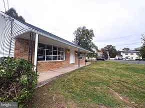 114 Nursery Avenue, Levittown PA 19057