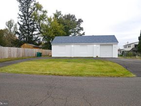 114 Nursery Avenue, Levittown PA 19057