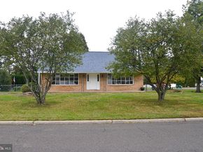 114 Nursery Avenue, Levittown PA 19057