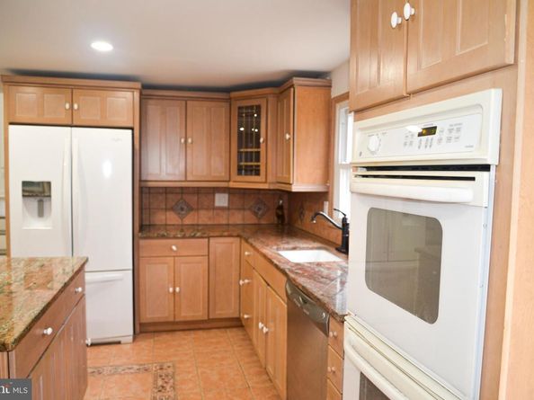 114 Nursery Avenue, Levittown PA 19057