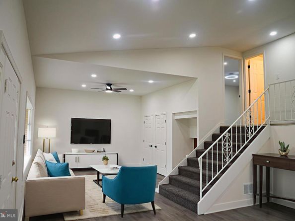 114 Nursery Avenue, Levittown PA 19057