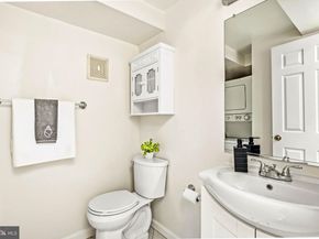 516 4TH Street NE 101, Washington DC 20002