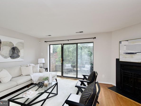 3081 Hawthorne Drive NE 3081, Washington DC 20017