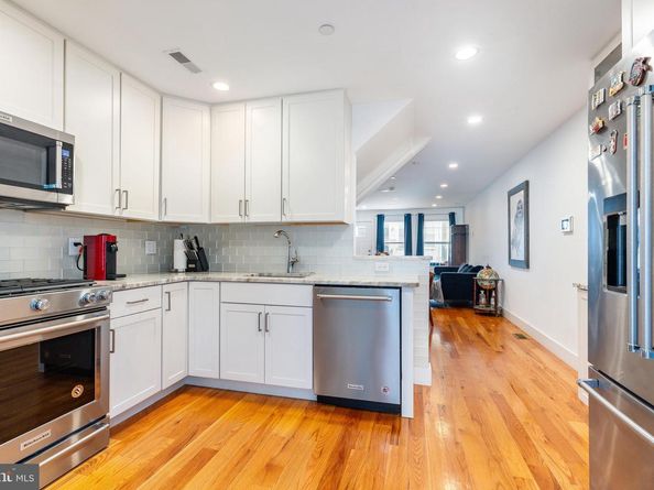 2627 Latona Street, Philadelphia PA 19146