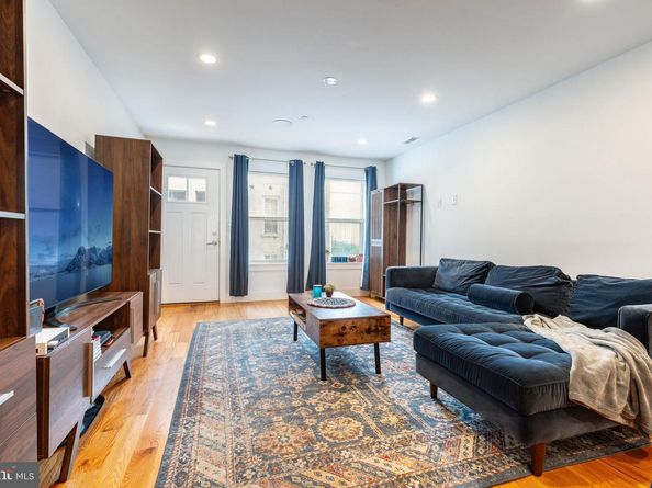 2627 Latona Street, Philadelphia PA 19146