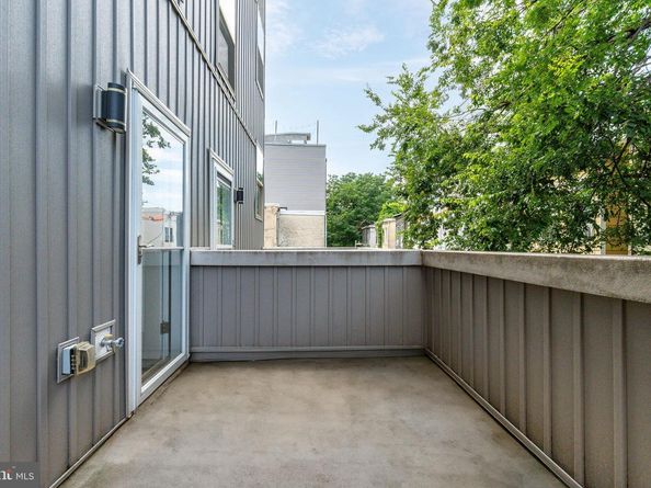 2627 Latona Street, Philadelphia PA 19146