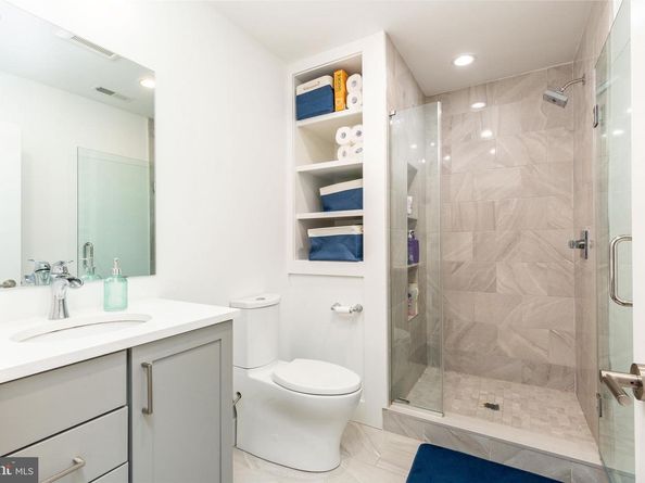 2627 Latona Street, Philadelphia PA 19146