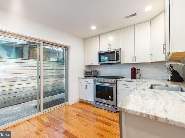 2627 Latona Street, Philadelphia PA 19146