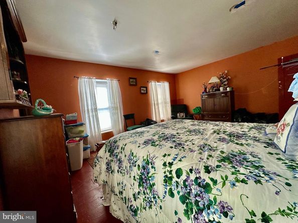 244 Hermitage Street, Philadelphia PA 19127