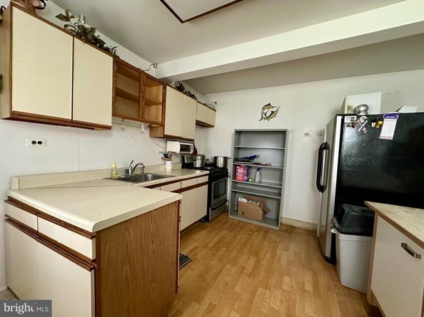 244 Hermitage Street, Philadelphia PA 19127