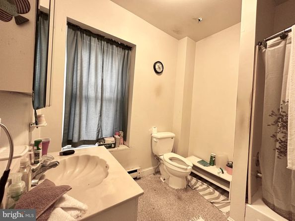 244 Hermitage Street, Philadelphia PA 19127