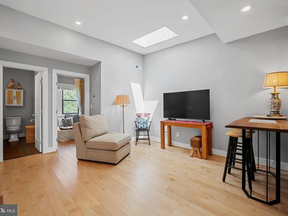 833 19TH Street NE 3, Washington DC 20002