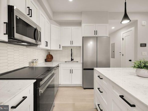 2610 41st Street NW 2, Washington DC 20007
