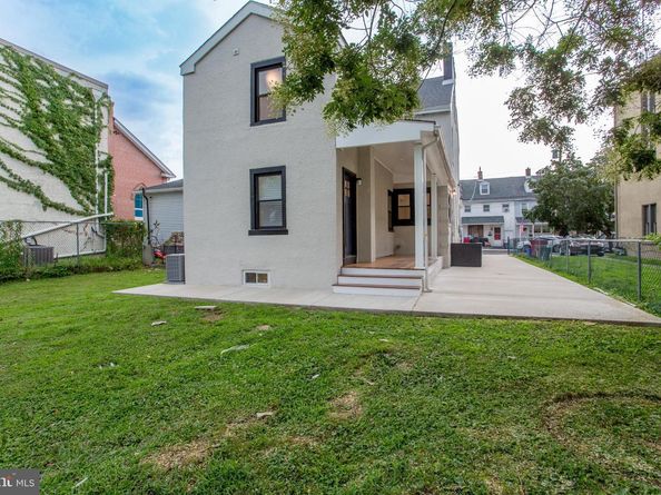 327 Wood Street, Bristol PA 19007