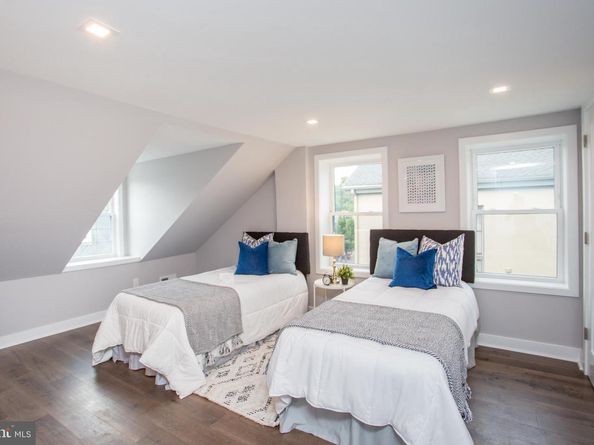 327 Wood Street, Bristol PA 19007