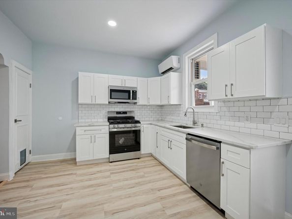 151 Jamestown Avenue, Philadelphia PA 19127