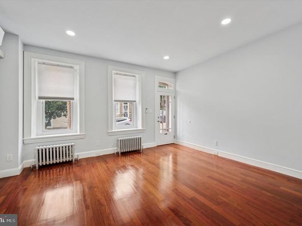 151 Jamestown Avenue, Philadelphia PA 19127