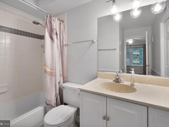 3311 Wyndham Circle 1193, Alexandria VA 22302