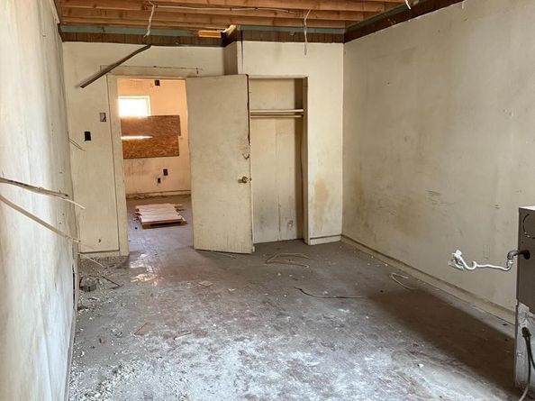 1905 S 5TH Street, Philadelphia PA 19148