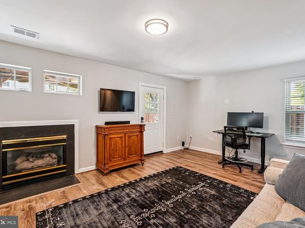 47371 Sunrise Terrace, Sterling VA 20165