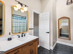 47371 Sunrise Terrace, Sterling VA 20165