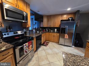 1029 S Ironwood Road, Sterling VA 20164