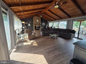 1029 S Ironwood Road, Sterling VA 20164