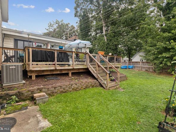 1029 S Ironwood Road, Sterling VA 20164