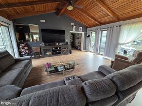 1029 S Ironwood Road, Sterling VA 20164