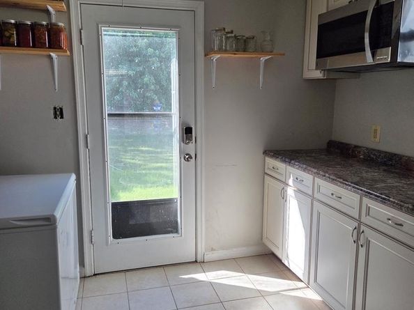 1029 S Ironwood Road, Sterling VA 20164