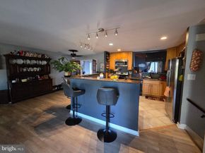 1029 S Ironwood Road, Sterling VA 20164