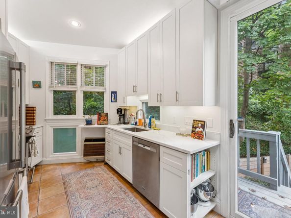 3512 30TH Street NW, Washington DC 20008