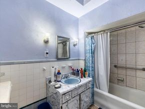 515 W Abbottsford, Philadelphia PA 19144