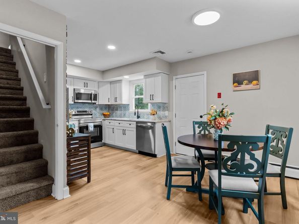 387 Larchwood Avenue, Feasterville Trevose PA 19053