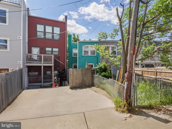 1264 Penn Street NE, Washington DC 20002