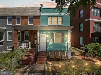 1264 Penn Street NE