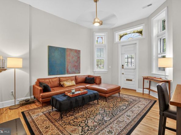 905 South Carolina Avenue SE 6, Washington DC 20003