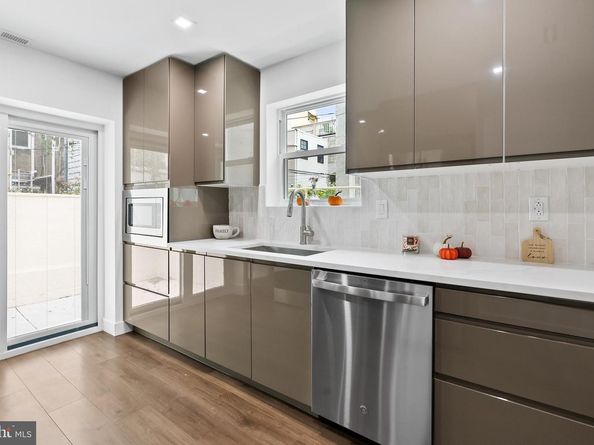 1615 S Beulah Street, Philadelphia PA 19148