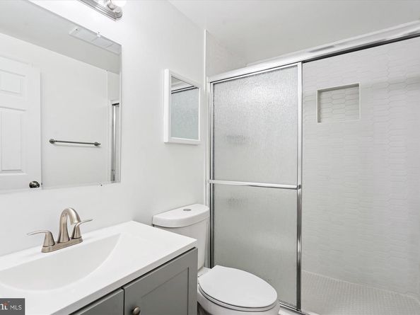 4730 19TH Street N, Arlington VA 22207