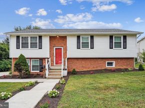 4730 19TH Street N, Arlington VA 22207