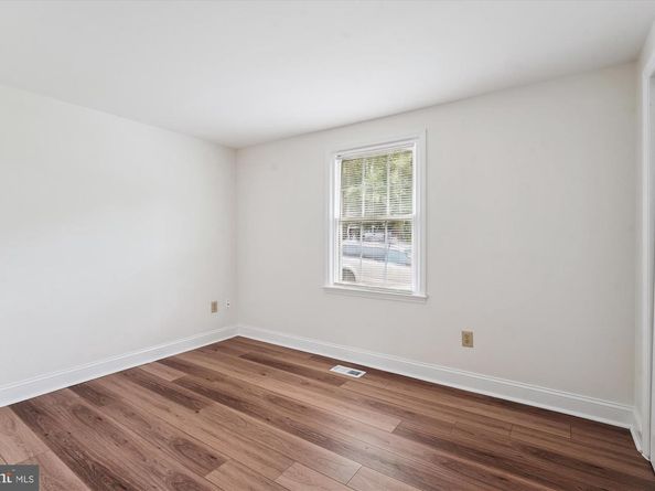 4730 19TH Street N, Arlington VA 22207