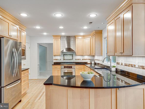 1374 Carpers Farm Way, Vienna VA 22182