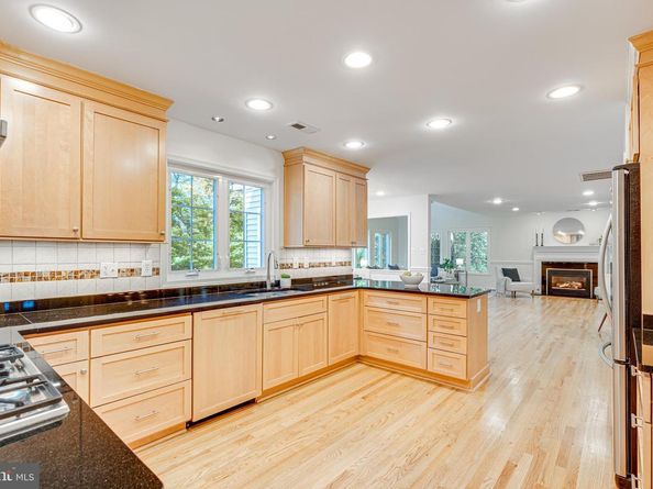 1374 Carpers Farm Way, Vienna VA 22182
