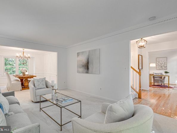 1374 Carpers Farm Way, Vienna VA 22182